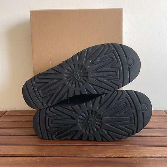 UGG Classic Ultra Mini Chopd Booties Black US Women Size 7/UK 5/EU 38 - Picture 11 of 13